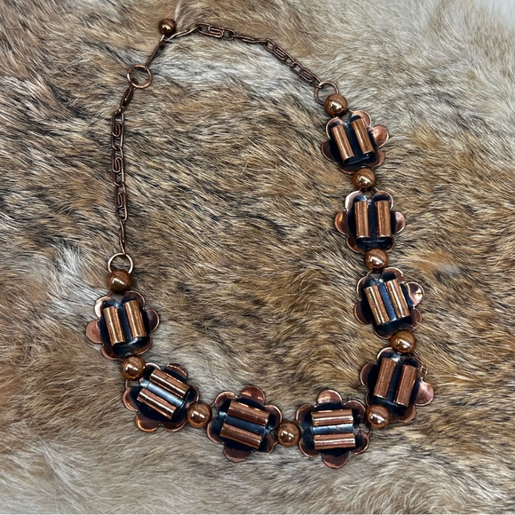 1950’s Copper Costume Choker Necklace Flower Shaped Metal Chain 16” Renoir? - Picture 5 of 6